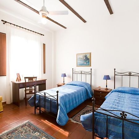 Orange Park - Agriturismo Villa Мистербианко Стая снимка
